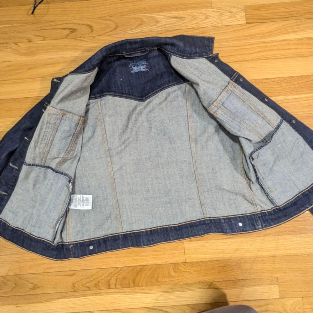 Levi's Indigo Blue Denim Trucker Jacket - Picture 7 of 14